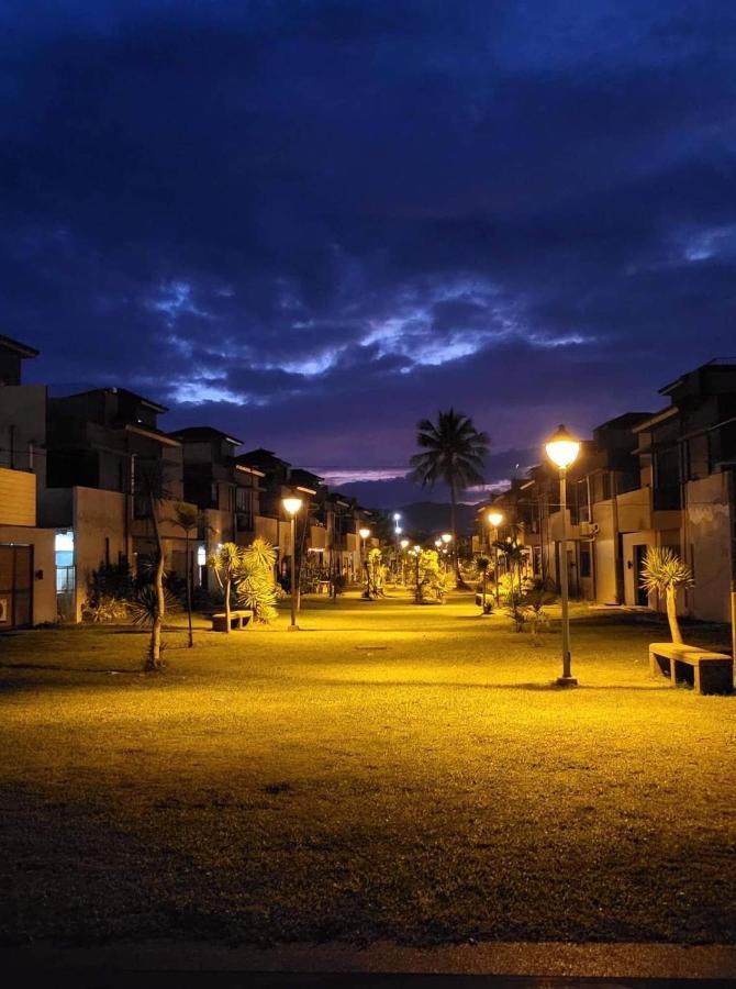 Seafront Residences Vacation Getaway San Juan  Bagian luar foto