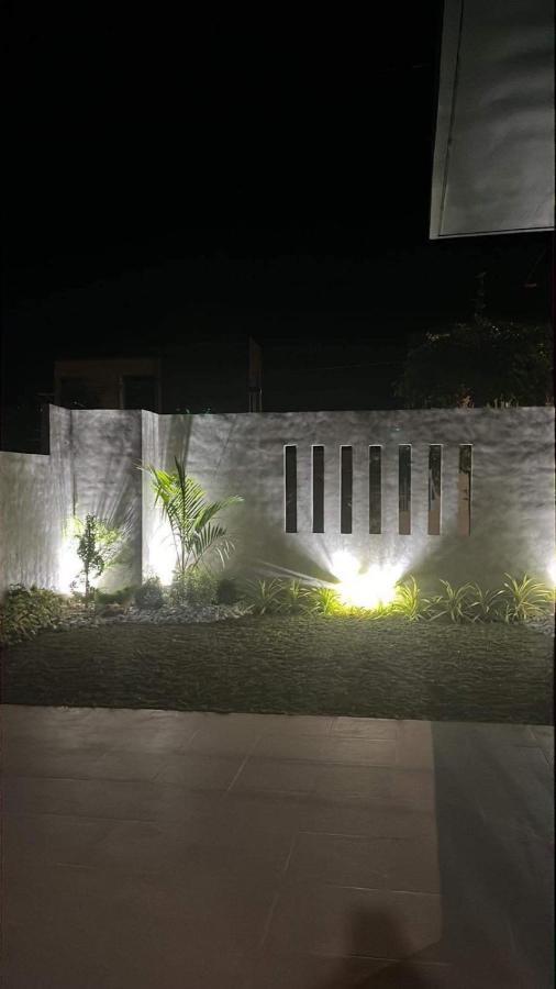 Seafront Residences Vacation Getaway San Juan  Bagian luar foto