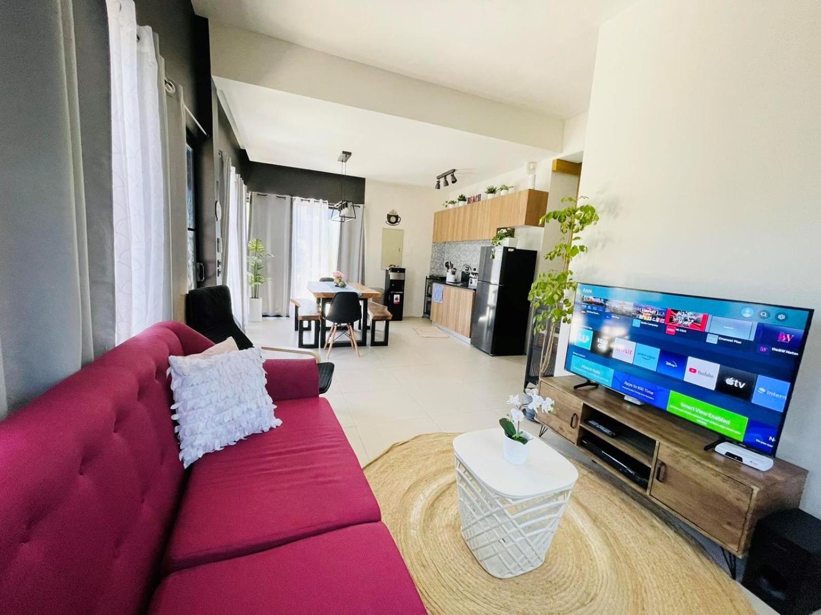 Seafront Residences Vacation Getaway San Juan  Bagian luar foto