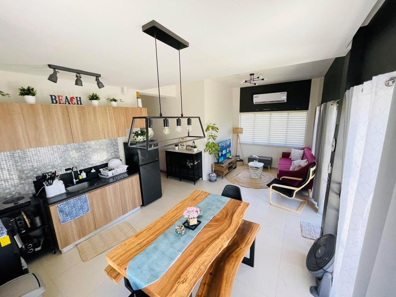 Seafront Residences Vacation Getaway San Juan  Bagian luar foto