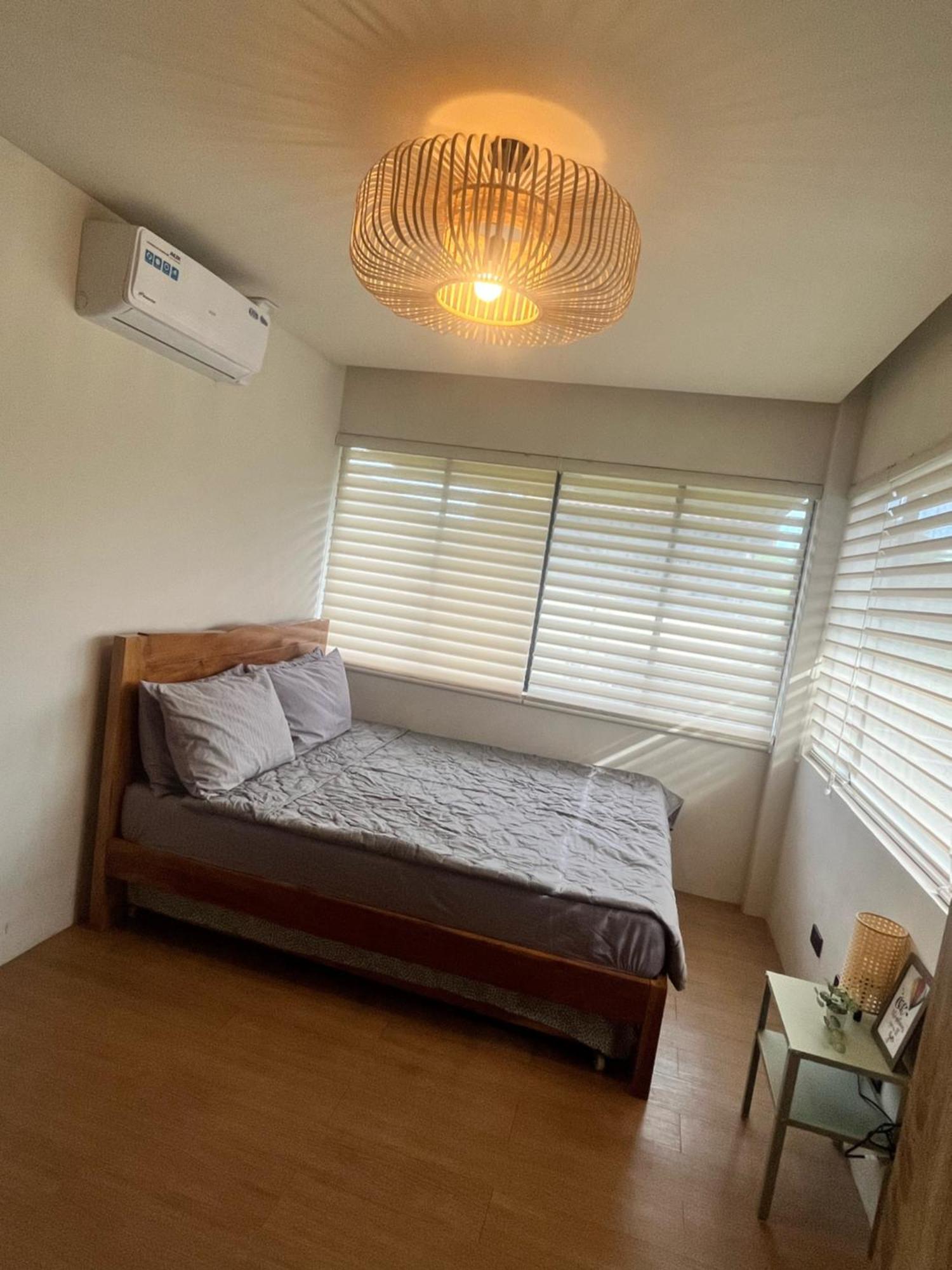 Seafront Residences Vacation Getaway San Juan  Bagian luar foto